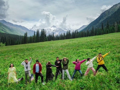 探索北疆喀納斯伊犁.豪華商務10日遊